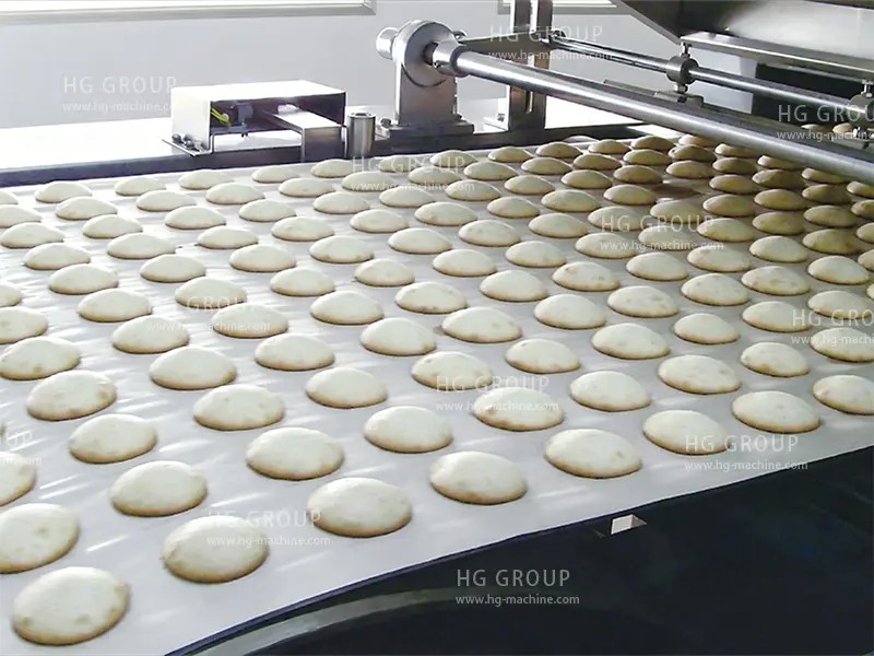 自動チョコパイ生産ライン